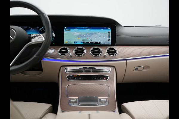 Mercedes-Benz E-Klasse Estate 300 e AMG Line PHEV 320pk Dealer O.H. | Panodak | Adaptive Cruise | 360 Camera | Multi Beam LED | Lederen Sportstoelen Verwarmd | Sfeerverlichting | Apple Carplay | Navigatie | DAB | Plug In Hybrid |