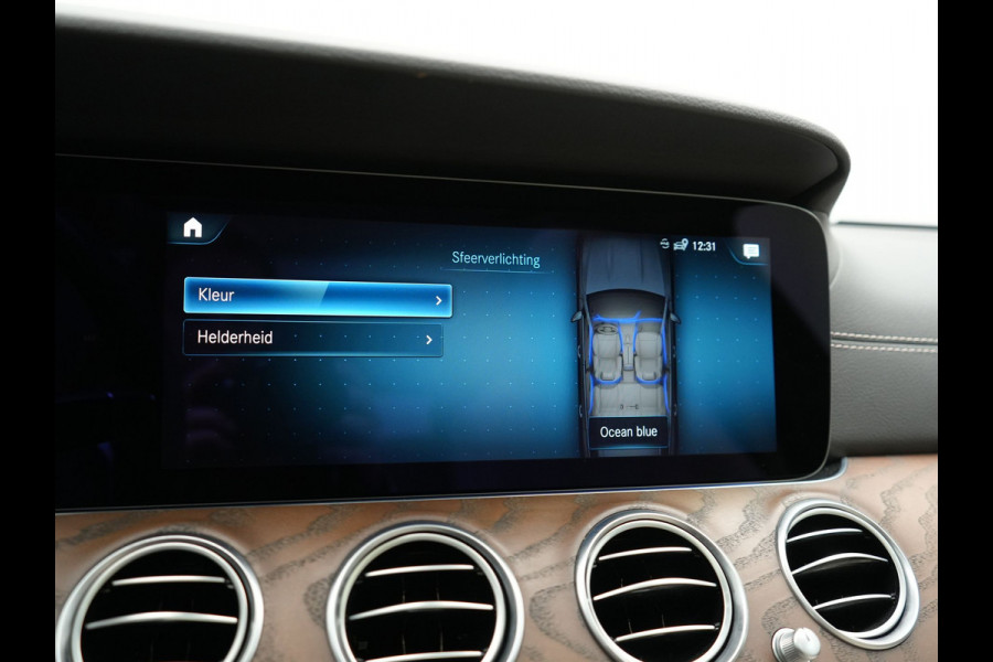Mercedes-Benz E-Klasse Estate 300 e AMG Line PHEV 320pk Dealer O.H. | Panodak | Adaptive Cruise | 360 Camera | Multi Beam LED | Lederen Sportstoelen Verwarmd | Sfeerverlichting | Apple Carplay | Navigatie | DAB | Plug In Hybrid |