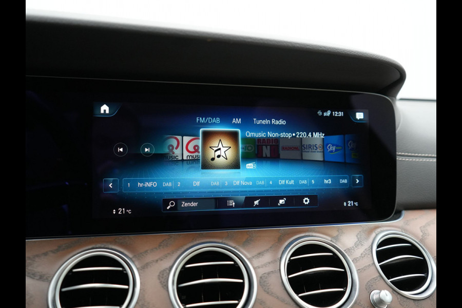 Mercedes-Benz E-Klasse Estate 300 e AMG Line PHEV 320pk Dealer O.H. | Panodak | Adaptive Cruise | 360 Camera | Multi Beam LED | Lederen Sportstoelen Verwarmd | Sfeerverlichting | Apple Carplay | Navigatie | DAB | Plug In Hybrid |