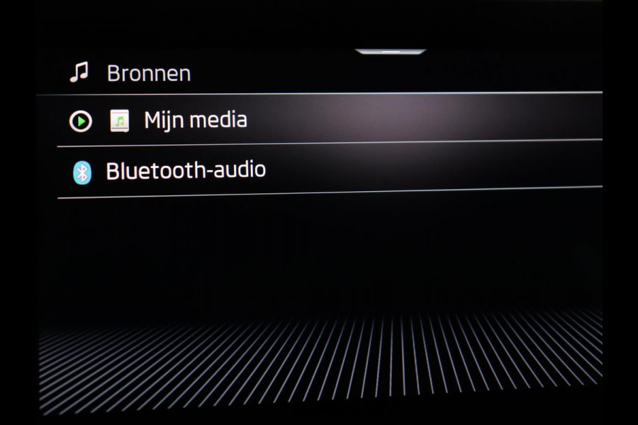 Škoda Superb 1.4 TSI iV Business Edition Plus | SOH 88,8% | Panoramadak | Leder/Alcantara | Stoelverwarming | Camera | Carplay | Park Assist | Virtual Cockpit | Achterbankverwarming | PHEV | Plug In