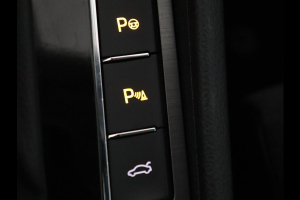 Škoda Superb 1.4 TSI iV Business Edition Plus | SOH 88,8% | Panoramadak | Leder/Alcantara | Stoelverwarming | Camera | Carplay | Park Assist | Virtual Cockpit | Achterbankverwarming | PHEV | Plug In