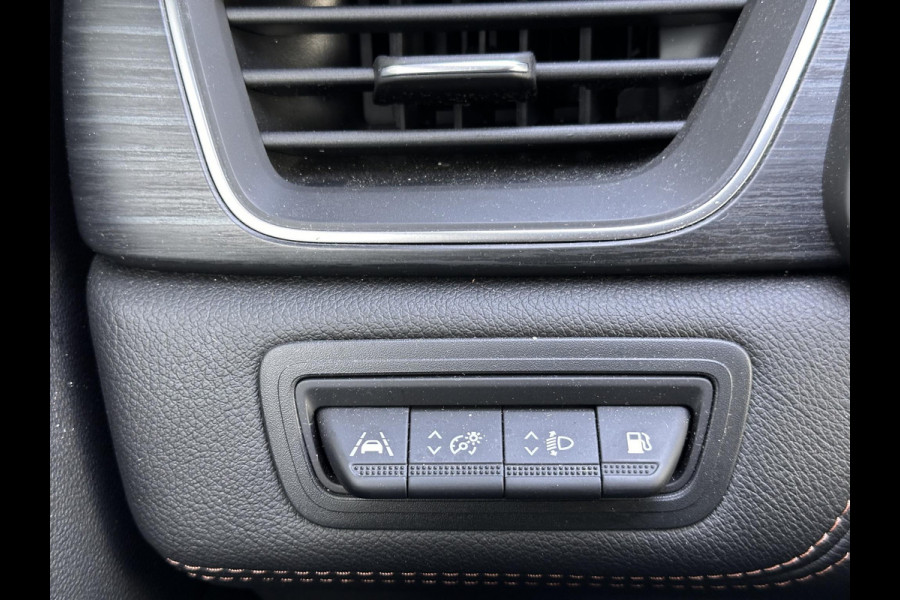 Renault Captur 1.6 E-Tech Plug-in Hybrid 160 Initiale Paris | TWO TONE | Leder | stuur/stoelverwarming | DAB Ontvanger |