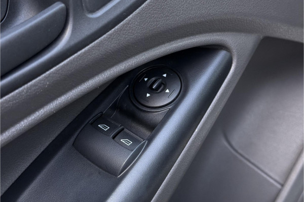 Ford Transit Connect 1.0 L1 | BPM VRIJ | Airco | Camera | Multimedia | 3-zits | NAVI | Bluetooth | PDC