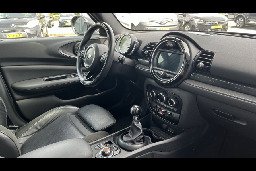 MINI Clubman 1.5 One Business Edition / Airco-ecc / Navigatie / Panorama schuifdak / Leder / Cruise-ctr. / Apk 10-2026