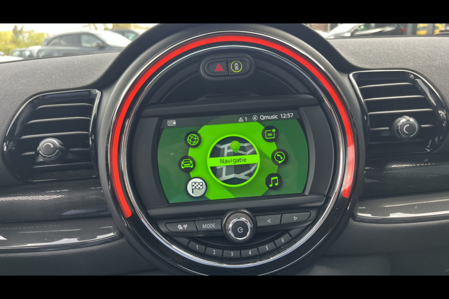 MINI Clubman 1.5 One Business Edition / Airco-ecc / Navigatie / Panorama schuifdak / Leder / Cruise-ctr. / Apk 10-2026
