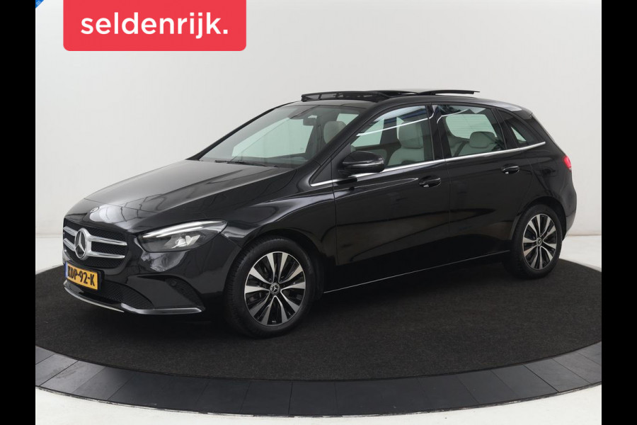 Mercedes-Benz B-Klasse 250e Advantage | SOH 99% | Panoramadak | Half leder | Widescreen | Camera | Park Assist | Dodehoek detectie | Full LED | Navigatie | Bluetooth | PHEV | Plug In