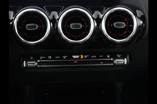 Mercedes-Benz B-Klasse 250e Advantage | SOH 99% | Panoramadak | Half leder | Widescreen | Camera | Park Assist | Dodehoek detectie | Full LED | Navigatie | Bluetooth | PHEV | Plug In
