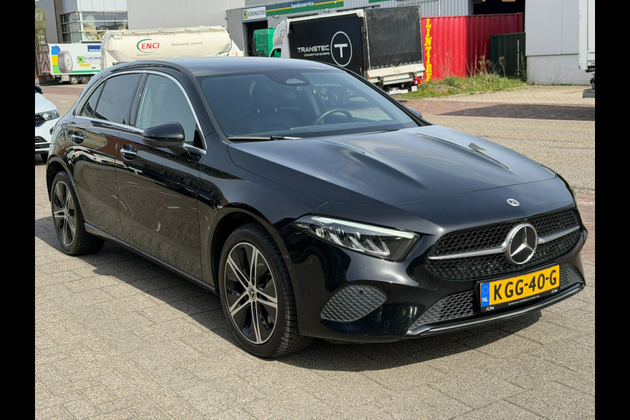 Mercedes-Benz A-Klasse 250 e Business Line