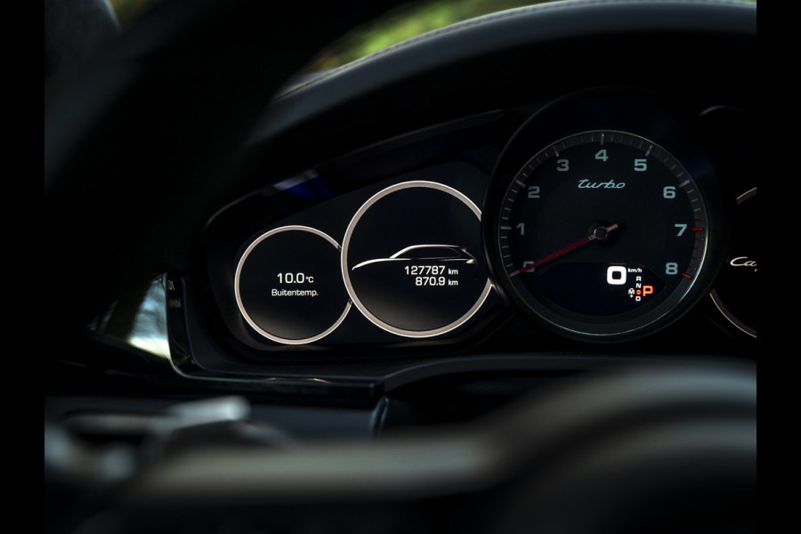 Porsche Cayenne 4.0 Turbo | 2e eigenaar | Pano-dak | Keramisch | 3D Surround View