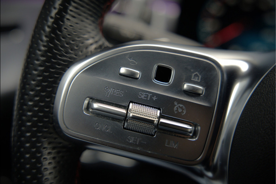 Mercedes-Benz CLA-Klasse Shooting Brake 180 Advantage AMG | Stoelverwarming | Parkeersensoren | Navigatie | Cruise Control | Keyless | Camera | Ambiance Verlichting | Climate Control