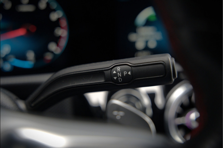 Mercedes-Benz CLA-Klasse Shooting Brake 180 Advantage AMG | Stoelverwarming | Parkeersensoren | Navigatie | Cruise Control | Keyless | Camera | Ambiance Verlichting | Climate Control