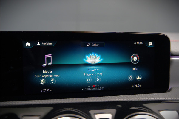 Mercedes-Benz CLA-Klasse Shooting Brake 180 Advantage AMG | Stoelverwarming | Parkeersensoren | Navigatie | Cruise Control | Keyless | Camera | Ambiance Verlichting | Climate Control