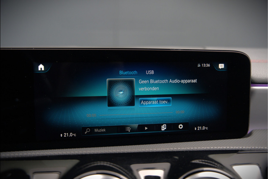 Mercedes-Benz CLA-Klasse Shooting Brake 180 Advantage AMG | Stoelverwarming | Parkeersensoren | Navigatie | Cruise Control | Keyless | Camera | Ambiance Verlichting | Climate Control