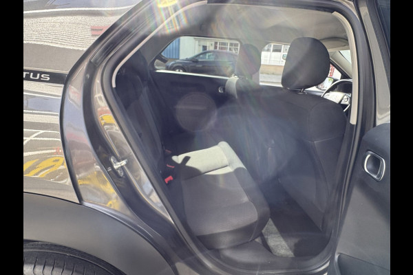 Citroën C4 Cactus 1.2 PureTech Shine Pack - AUTOMAAT I Navigatie / Apple CarPlay I Airco I Sport velgen I PDC I Dealer onderhouden