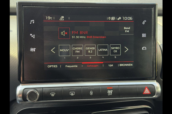 Citroën C4 Cactus 1.2 PureTech Shine Pack - AUTOMAAT I Navigatie / Apple CarPlay I Airco I Sport velgen I PDC I Dealer onderhouden