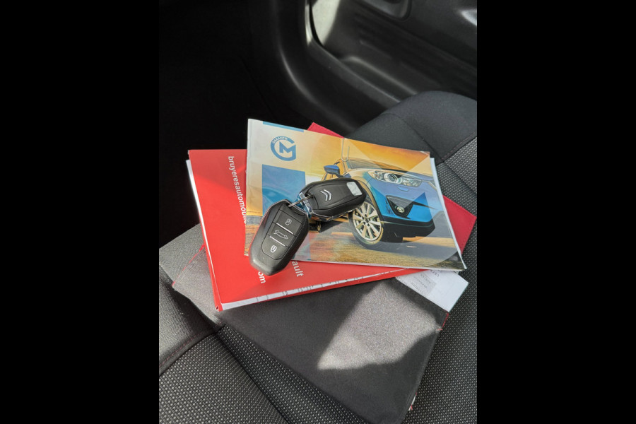 Citroën C4 Cactus 1.2 PureTech Shine Pack - AUTOMAAT I Navigatie / Apple CarPlay I Airco I Sport velgen I PDC I Dealer onderhouden