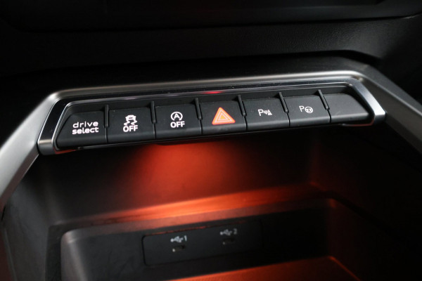 Audi RS3 Sportback 2.5 TFSI quattro 400+PK MATRIX-LED/VIRTUAL/B&O/SFEER/LEDER+S.VERWARMING/19"LMV/CAM/PDC/ACC/12 MND GARANTIE!!