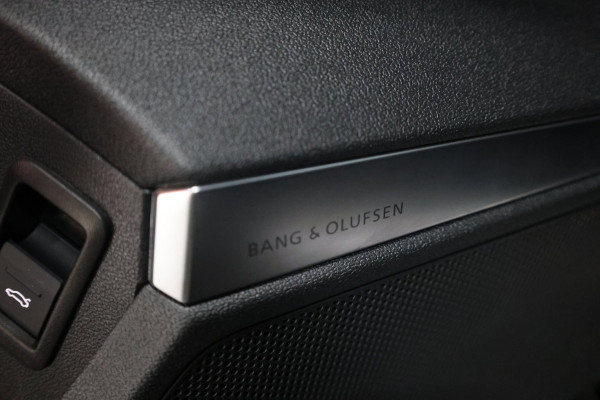 Audi RS3 Sportback 2.5 TFSI quattro 400+PK MATRIX-LED/VIRTUAL/B&O/SFEER/LEDER+S.VERWARMING/19"LMV/CAM/PDC/ACC/12 MND GARANTIE!!