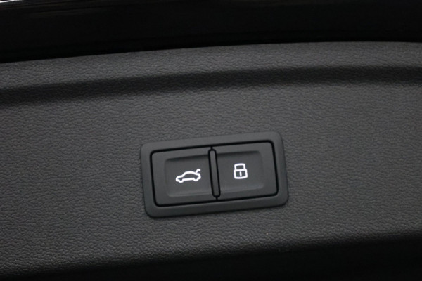 Audi RS3 Sportback 2.5 TFSI quattro 400+PK MATRIX-LED/VIRTUAL/B&O/SFEER/LEDER+S.VERWARMING/19"LMV/CAM/PDC/ACC/12 MND GARANTIE!!