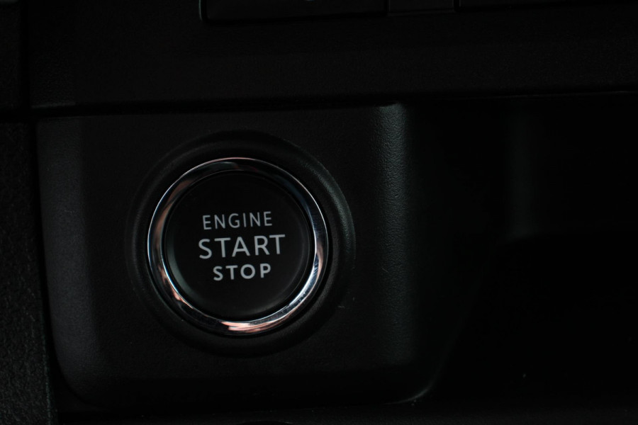 Toyota Proace Shuttle 2.0 D-4D 145pk Automaat 9 persoons Cool Long | Climate Control | Camera | Dab | Adaptive Cruise Control | Stoelverwarming | Lichtmetalen velgen