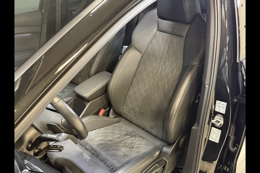Audi Q4 e-tron 50 quattro Launch edition S Competition 77 kWh | Pano | 2x S-line | Warmtepomp