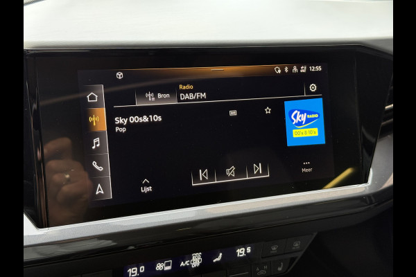 Audi Q4 e-tron 50 quattro Launch edition S Competition 77 kWh | Pano | 2x S-line | Warmtepomp