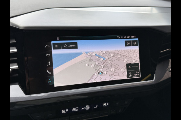 Audi Q4 e-tron 50 quattro Launch edition S Competition 77 kWh | Pano | 2x S-line | Warmtepomp