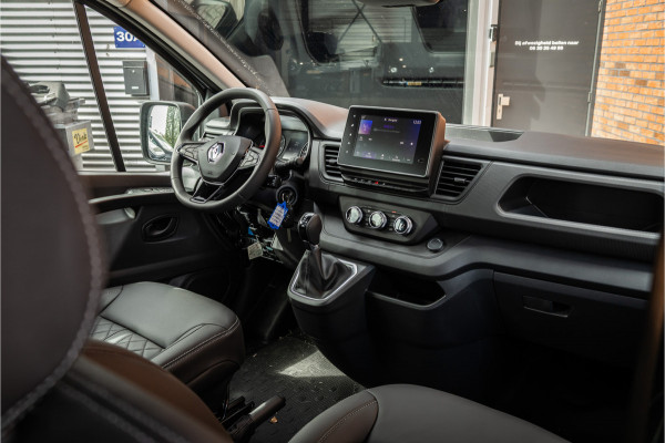 Renault Trafic 2.0 170 PK L2H1 DC | BPM VRIJ | DUBBEL CABINE| L+R SCHUIFDEUR | NAVIGATIE | CARPLAY | 5-ZITTER | AV EDITION | FACELIFT