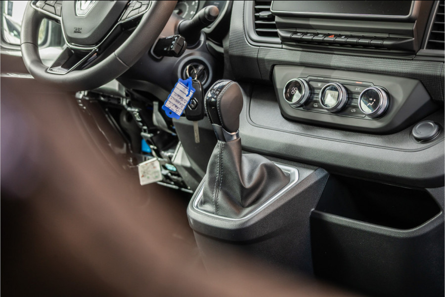 Renault Trafic 2.0 170 PK L2H1 DC | BPM VRIJ | DUBBEL CABINE| L+R SCHUIFDEUR | NAVIGATIE | CARPLAY | 5-ZITTER | AV EDITION | FACELIFT
