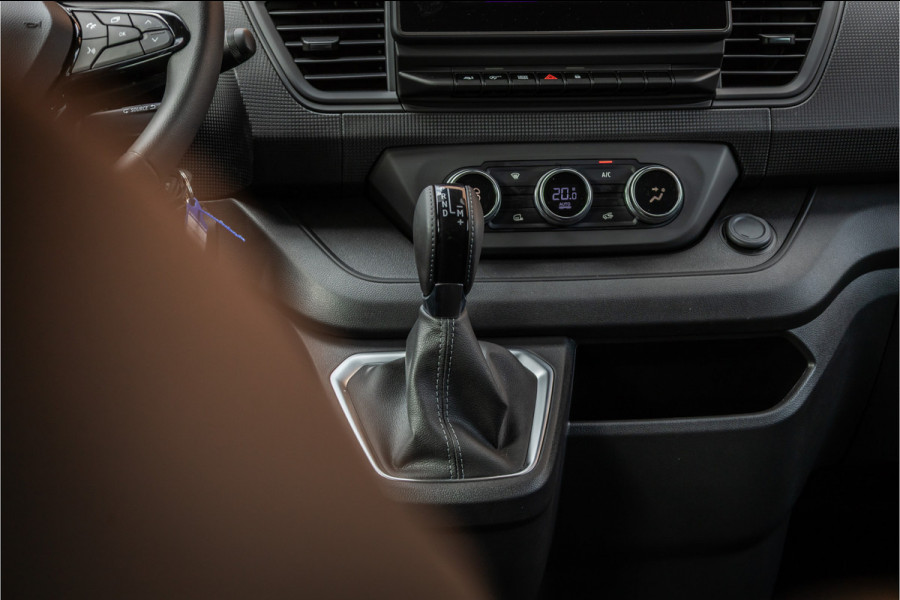 Renault Trafic 2.0 170 PK L2H1 DC | BPM VRIJ | DUBBEL CABINE| L+R SCHUIFDEUR | NAVIGATIE | CARPLAY | 5-ZITTER | AV EDITION | FACELIFT