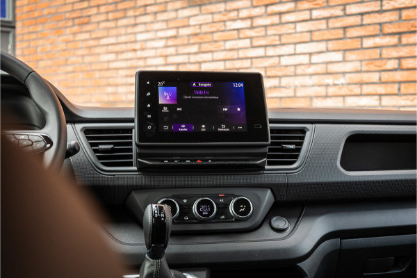 Renault Trafic 2.0 170 PK L2H1 DC | BPM VRIJ | DUBBEL CABINE| L+R SCHUIFDEUR | NAVIGATIE | CARPLAY | 5-ZITTER | AV EDITION | FACELIFT