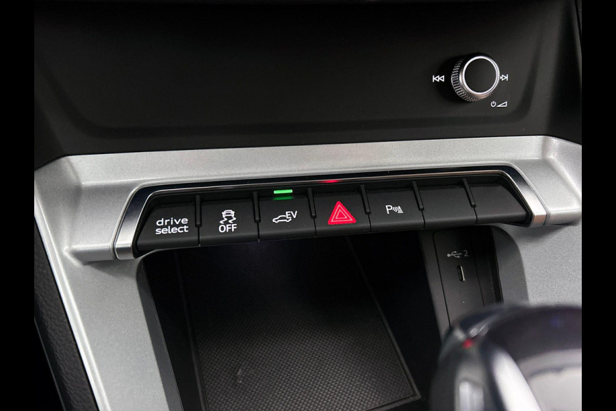 Audi Q3 Sportback 45 TFSI e Plug-In Hybrid S Line BLACK-LINE | VIRTUAL | CAMERA | EL-ACHTERKLEP