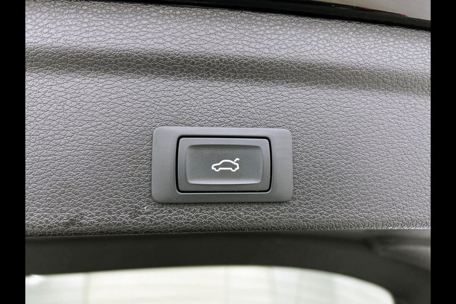 Audi Q3 Sportback 45 TFSI e Plug-In Hybrid S Line BLACK-LINE | VIRTUAL | CAMERA | EL-ACHTERKLEP