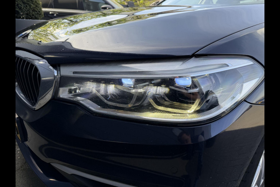 BMW 5 Serie 520i High Executive | Navigatie | Lederen Bekleding | Comfort Stoelen | Parkeersensoren | Stoelverwarming |