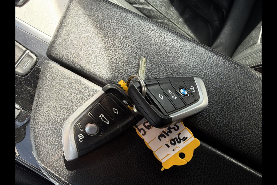 BMW 5 Serie 520i High Executive | Navigatie | Lederen Bekleding | Comfort Stoelen | Parkeersensoren | Stoelverwarming |