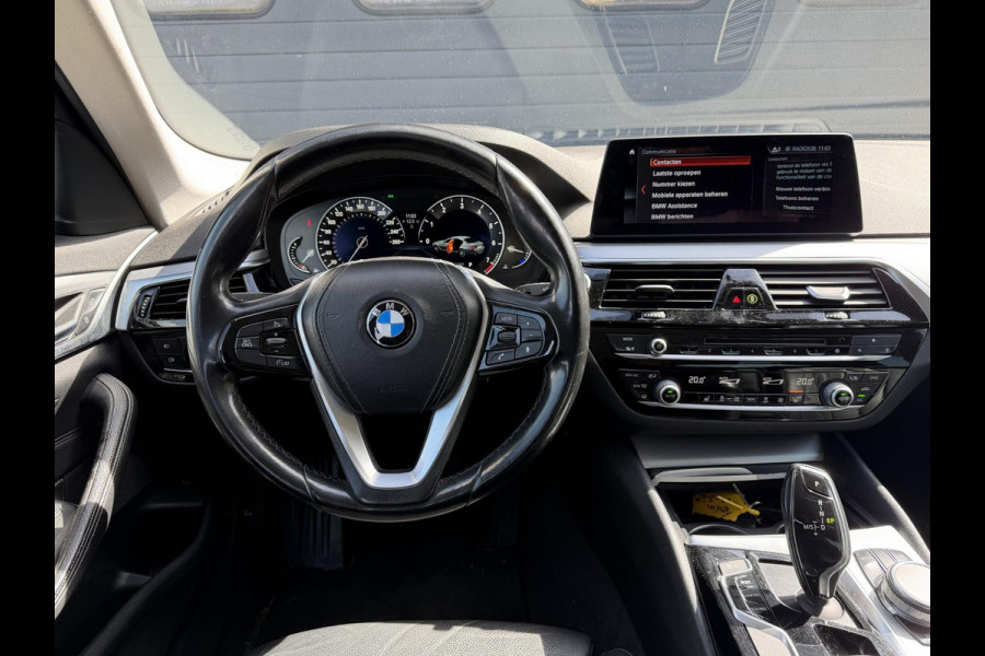 BMW 5 Serie 520i High Executive | Navigatie | Lederen Bekleding | Comfort Stoelen | Parkeersensoren | Stoelverwarming |