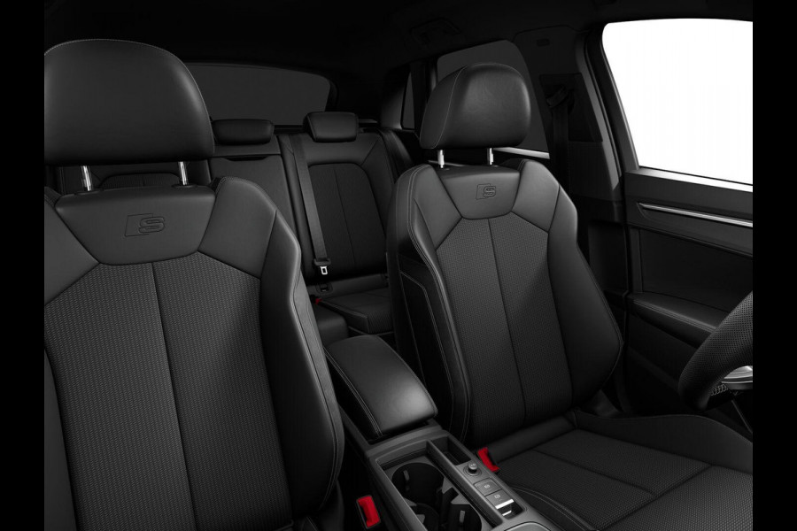 Audi Q3 35 TFSI S edition 150pk | Navigatie | Parkeersensoren voor en achter | S-line interieur | Stoelverwarming |