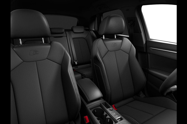 Audi Q3 35 TFSI S edition 150pk | Navigatie | Parkeersensoren voor en achter | S-line interieur | Stoelverwarming |