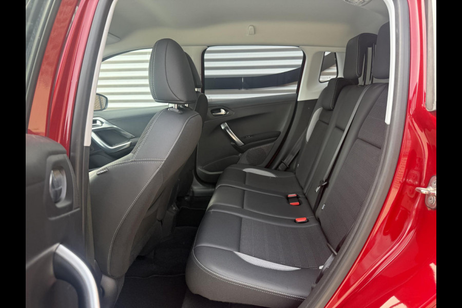 Peugeot 2008 1.2 PureTech Allure 1e Eigenaar|Navi|Camera|Clima|Cruise|Trekhaak|D-riem v.v. in 2024|Carplay|N.A.P|APK tot 03-2027