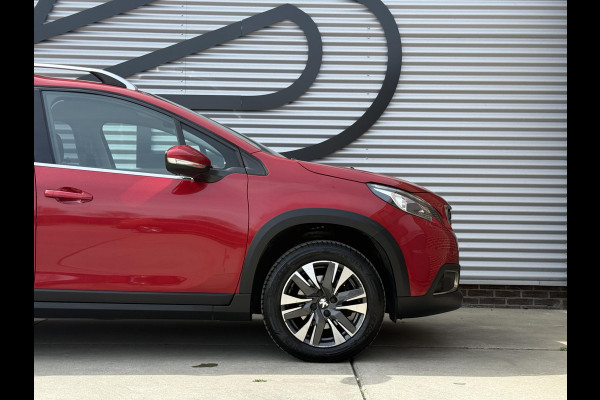 Peugeot 2008 1.2 PureTech Allure 1e Eigenaar|Navi|Camera|Clima|Cruise|Trekhaak|D-riem v.v. in 2024|Carplay|N.A.P|APK tot 03-2027