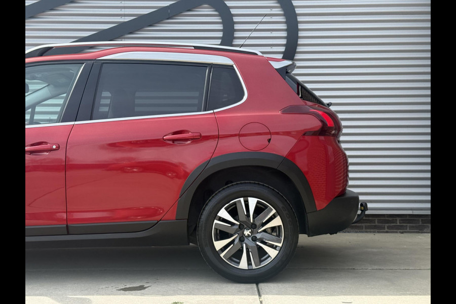 Peugeot 2008 1.2 PureTech Allure 1e Eigenaar|Navi|Camera|Clima|Cruise|Trekhaak|D-riem v.v. in 2024|Carplay|N.A.P|APK tot 03-2027