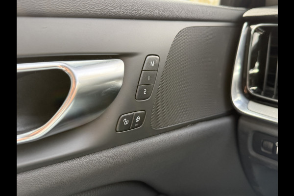 Volvo V60 2.0 B3 R-Design | Trekhaak | Panoramadak | Apple Carplay | Leder