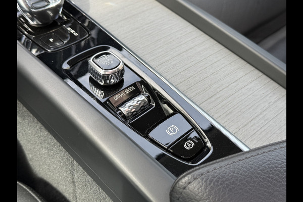 Volvo V60 2.0 B3 R-Design | Trekhaak | Panoramadak | Apple Carplay | Leder