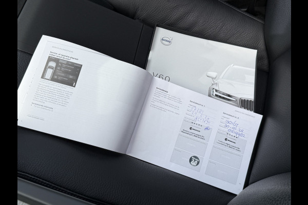 Volvo V60 2.0 B3 R-Design | Trekhaak | Panoramadak | Apple Carplay | Leder