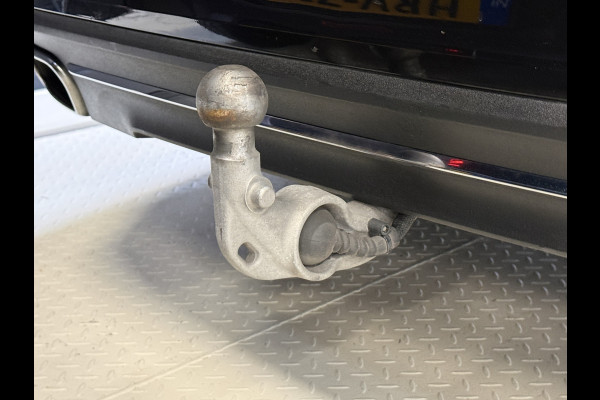 Volvo V60 2.0 B3 R-Design | Trekhaak | Panoramadak | Apple Carplay | Leder