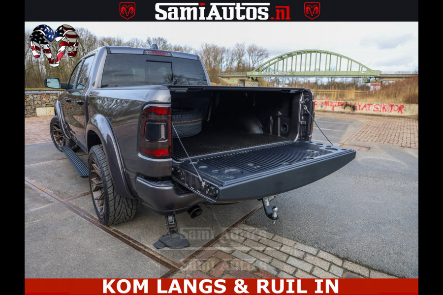 Dodge Ram HALK PACK | 360 CAMERA | ADAPTIVE CRUSE | PANODAK | VOLLE UITVOERING | LARAMIE NIGHT | 5.7 V8 HEMI 402PK 4x4 | CREWCAB 5 PERSOONS | GRIJSKENTEKEN | Granite Crystal Metallic Mijn Voorraad Nr 1998 - 24130