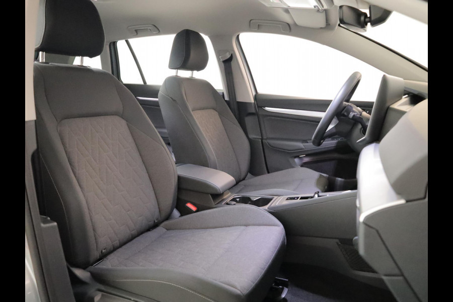 Volkswagen Golf variant Life Edition 1.5 eTSI 85 kW 116PK DSG | Verlengde garantie | 18"LM velgen | Navigatie |