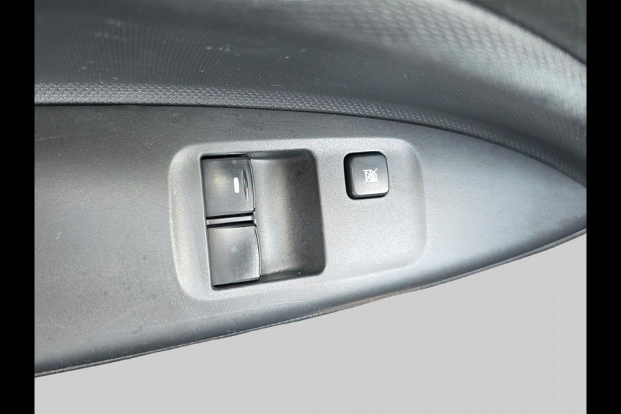 Mitsubishi Space Star 1.0 Cool+ | Airco | DAB/Bluetooth Radio | Start stop |