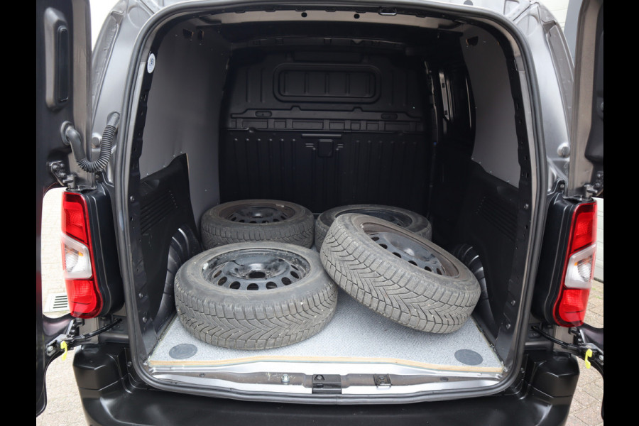 Opel Combo 1.5D 131pk Euro 6 Automaat - Airco - Cruise - Trekhaak