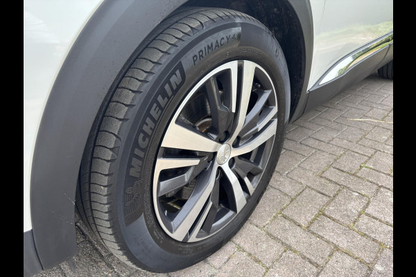 Peugeot 3008 1.6 HYbrid 225 Allure Pack Business 200pk PHEV | Elektrische Achterklep | Stoelverwarming | Dodehoeksensoren